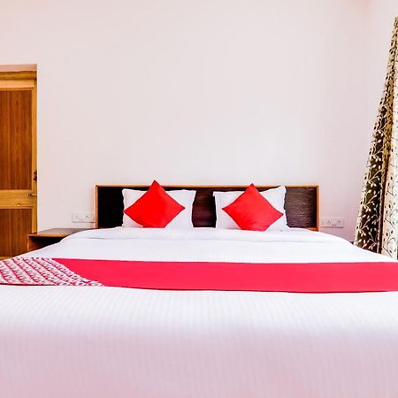 Oyo 72466 Hotel Yuvraj Shivpuri  ภายนอก รูปภาพ